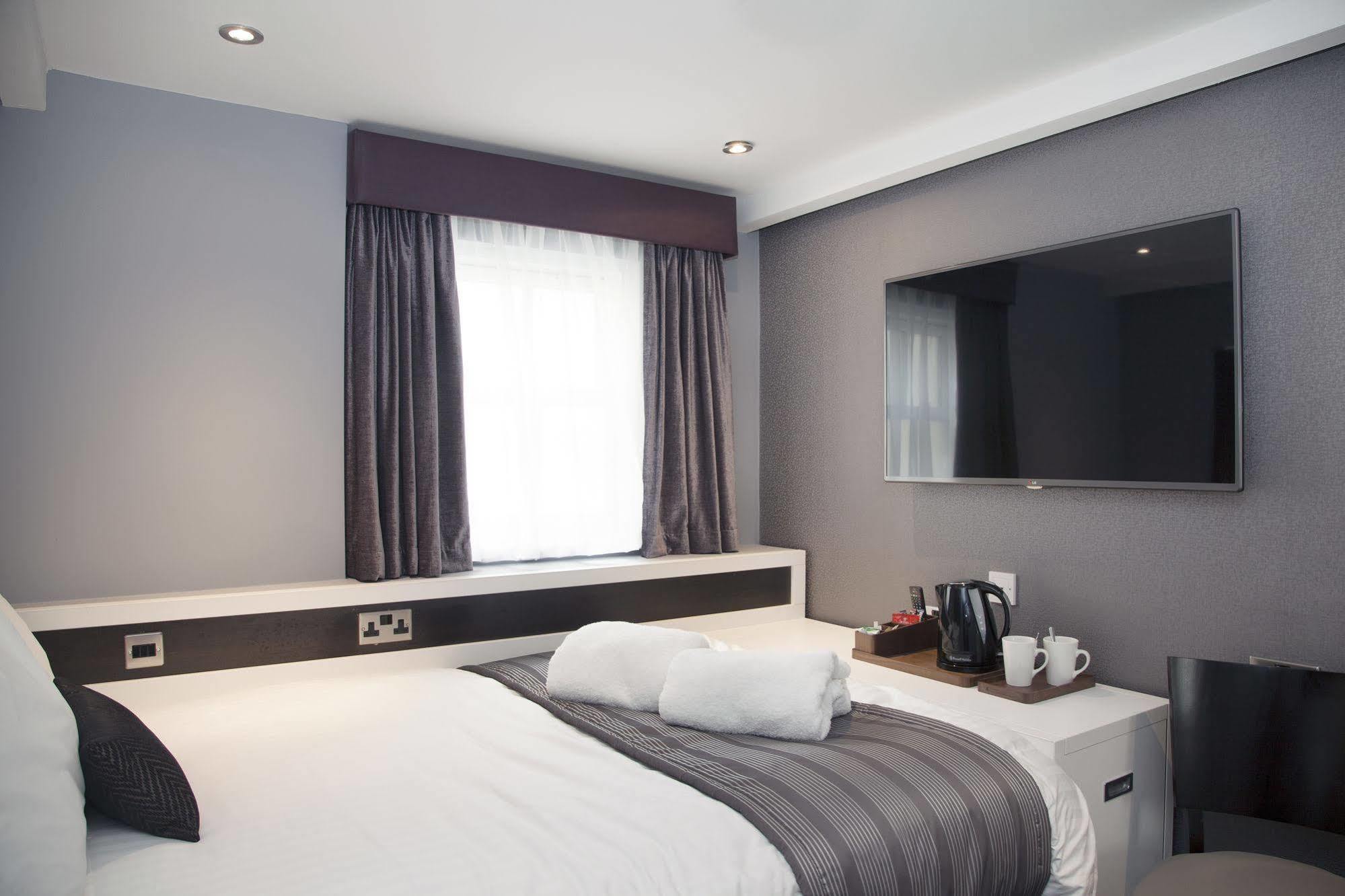 Aparthotel Epic Duke Street 4*
